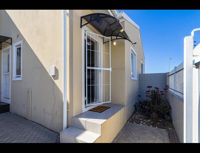 2 BEDROOM HOUSE TO LET IN RIVERGATE